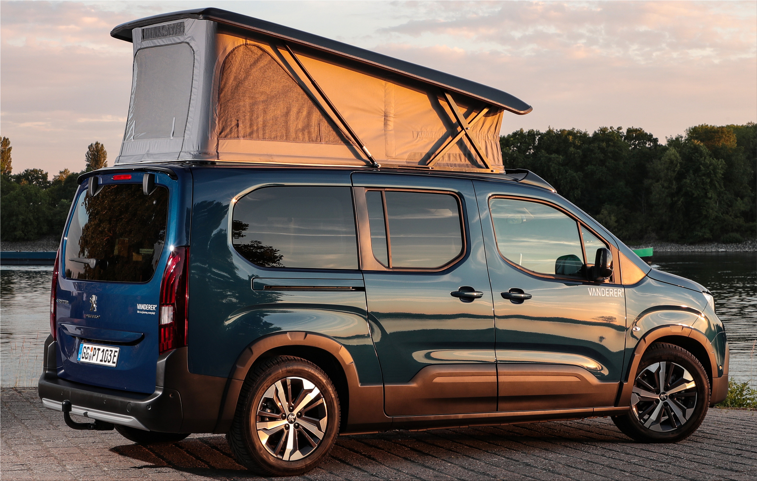 The new Peugeot e-Rifter VANDERER electric campervan for weekend