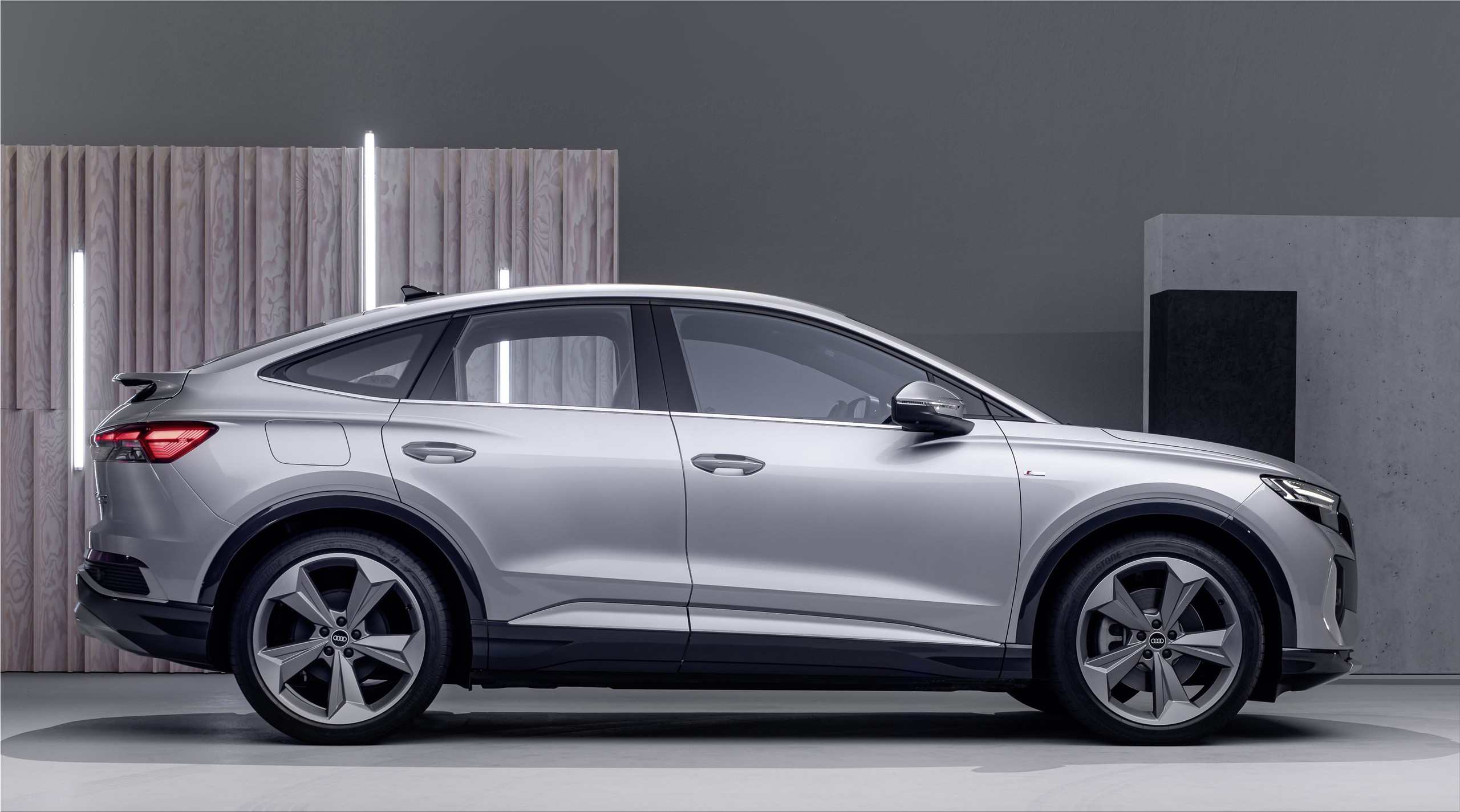 The new Audi Q4 e-tron fully electric SUV: official images and info