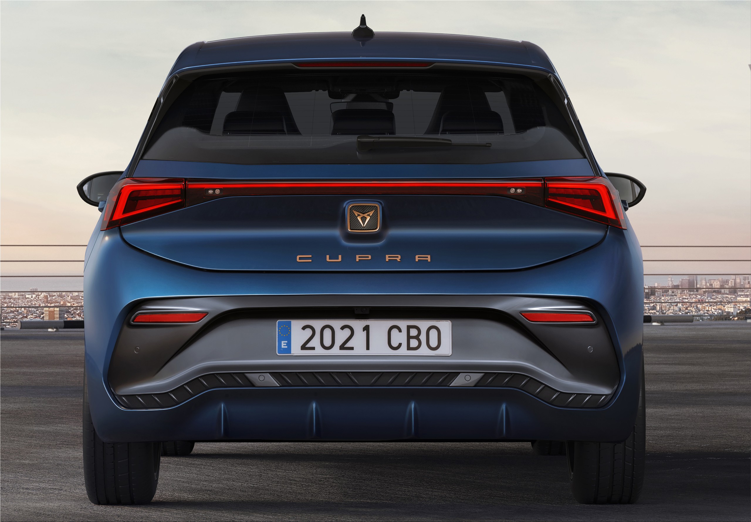 The new Cupra Born electric car from 37,000 euros