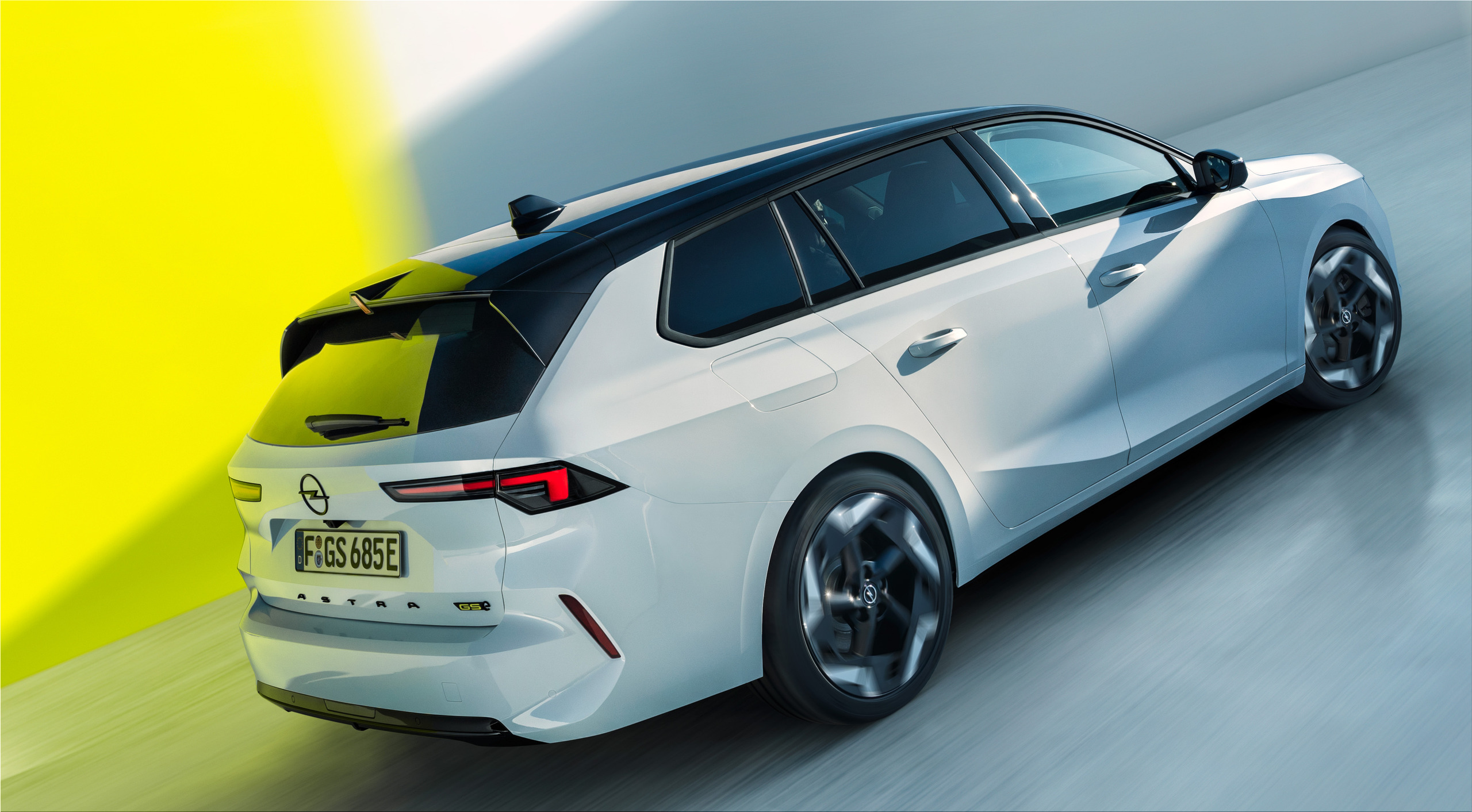 Opel Astra wagon joins hatchback with 2 plug-in hybrid options