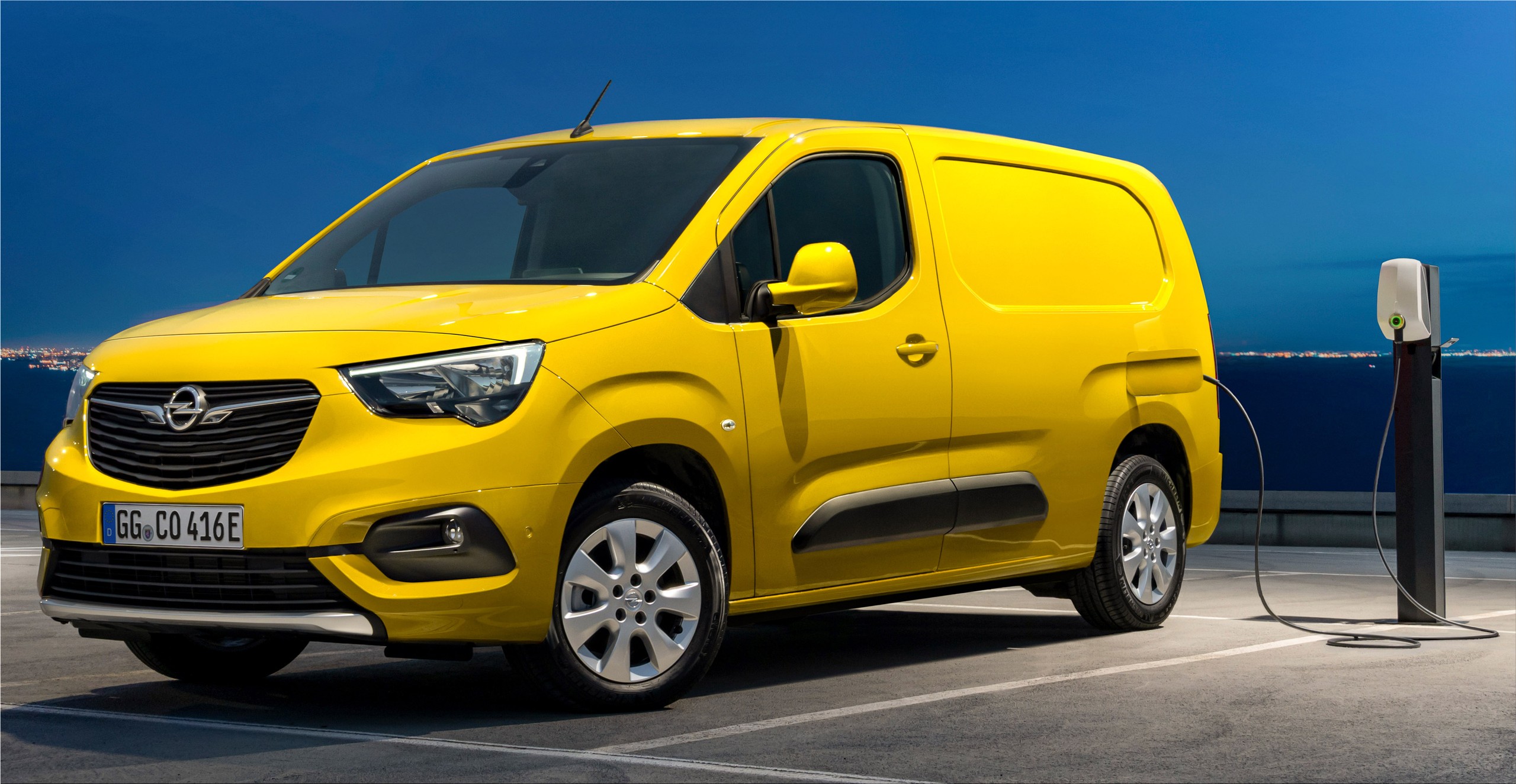 The new Opel Combo-e Cargo is available for 29,700 euros
