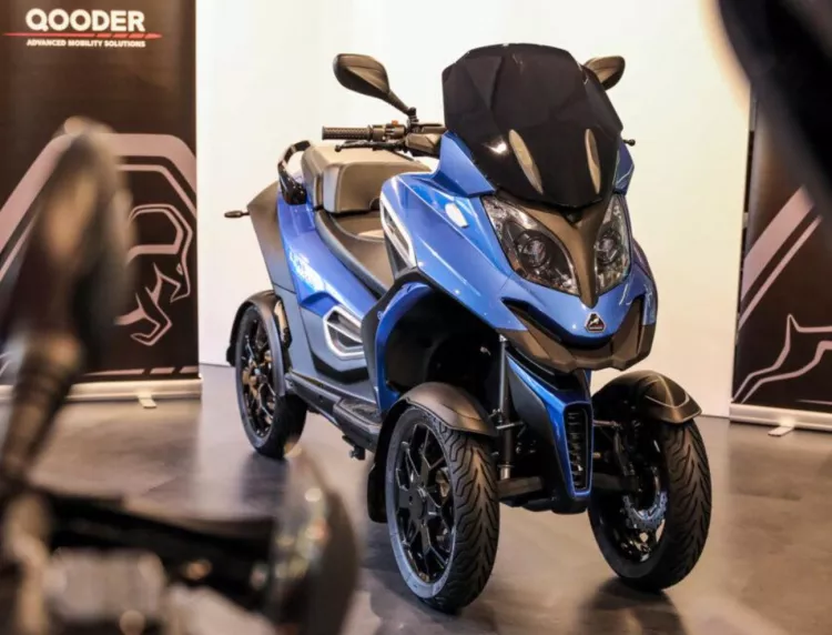 four wheel electric motorcycle