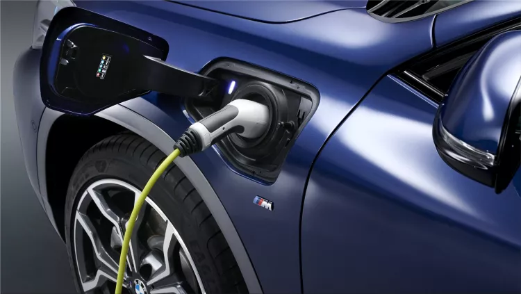 BMW X2 xDrive25e plug-in hybrid