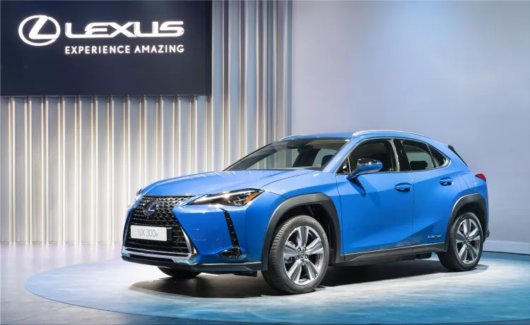 First 100% electric car from Lexus: UX 300e