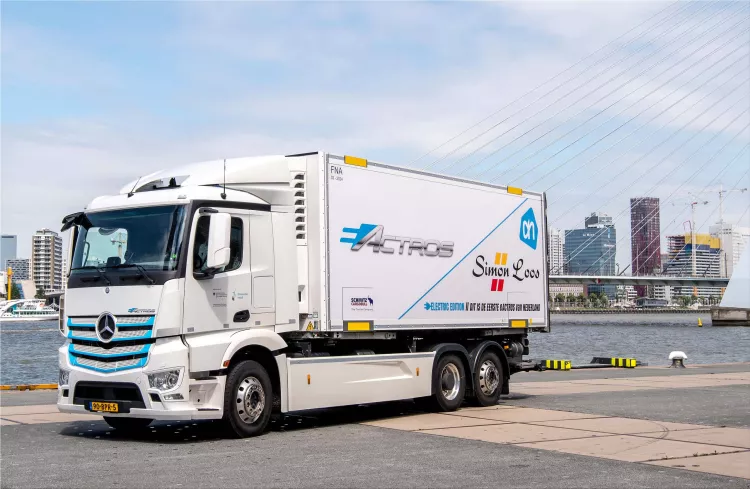 Mercedes-Benz eActros electric heavy truck