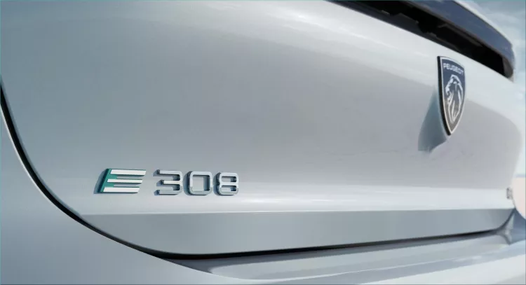 Peugeot e-308