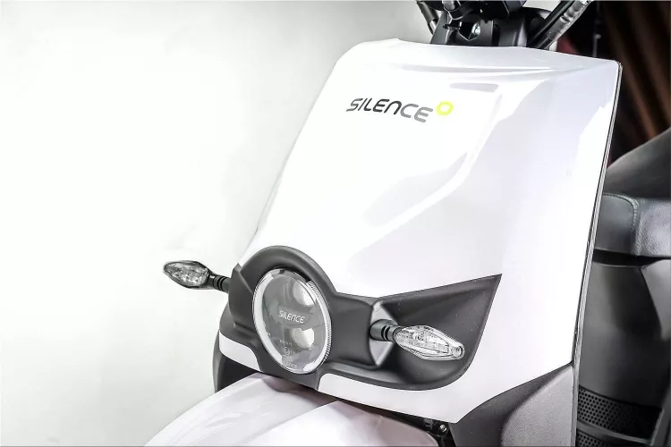 Silence S02 LS electric scooter