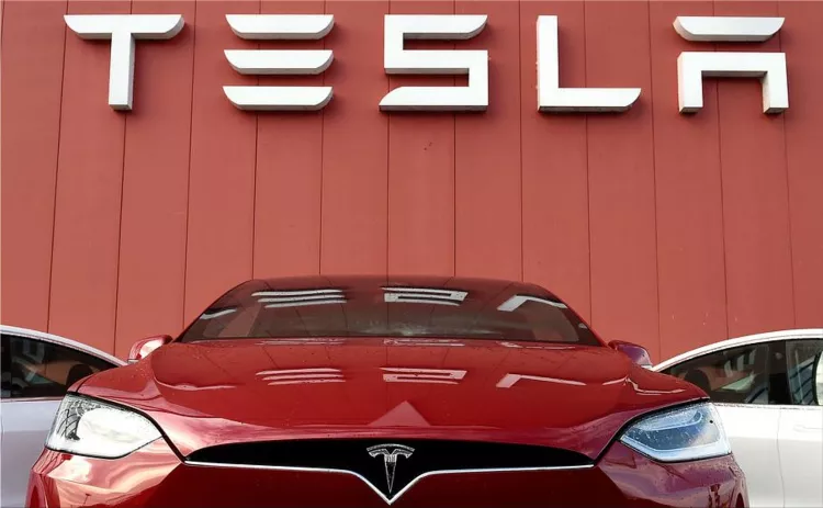 Tesla makes money from CO2 certificates