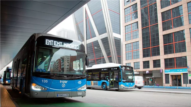 EMT inaugurates free electric bus line