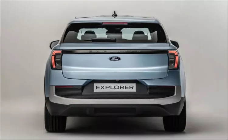 Ford Explorer Extended Range