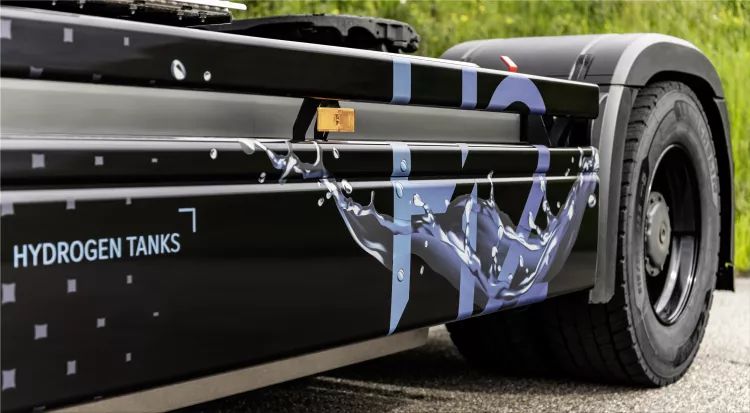 Mercedes-Benz GenH2 hydrogen fuel cell truck