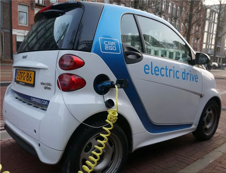 electric and hybrid cars