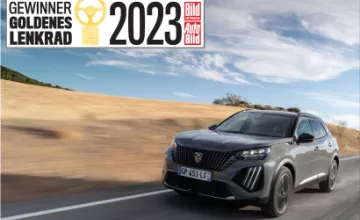 The New Peugeot e-2008 Wins the Golden Steering Wheel: What Makes It a Great Electric SUV?